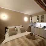 Authentic Provencal Apartment Nice
