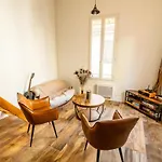 Dolce Clemenceau - Center 4 People Apartment