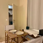 Authentic Provencal Apartment Nice