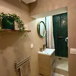 Authentic Provencal Apartment *