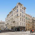 Renting - Notre Dame - Cosy Loft Perfect View On The Roofs Apartment *