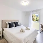 Appartement du Port with park view