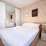 Appart rénové 3 chambres, 8 pers, mer à 50 m