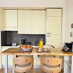 Apartment Cozy 1 Bedroom Near Negresco And