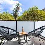 Appartement du Port with park view