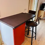 New - Golden Square - Large One-Bedroom - Air-Conditioning - Parking