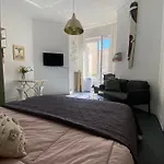 Un Appart En Ville Apartment *