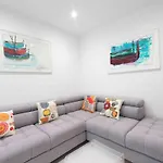 NICE PORT Villa Apt, 3ch, entrée privée,wifi calme