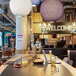 Moxy Hotel 3*
