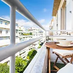 Nice Joli 2P Calme Proche Mer, Negresco & Centre - Clim, Terrasse & Wifi