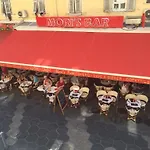 Apartment On Rue De France 4