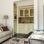 New Sea View 1 Bedroom Apartment, 10M From Beaches