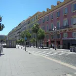 Apartment 6 Rue Massenet