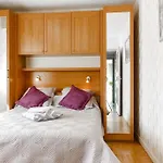 Wonderful Sea View 1 Bdr Apt With Parking