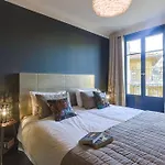 3 Bdrs Apt Old Town