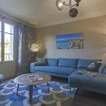3 Bdrs Apt Old Town