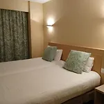 Club Inn 3*