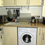9 Avenue De Carras Apartment