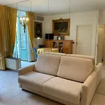 Hyper Centre Place Massena