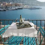 Waterfront Panoramic Sea View, Balcony, Ac Apartment *