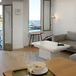 Waterfront Panoramic Sea View, Balcony, Ac Apartment *