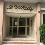 Studio Centre Nice Proche De Mer