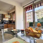 Nestor&Jeeves - Sunset Terrace - Central - Free Parking - Top Floor