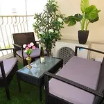 9 Avenue De Carras Apartment *