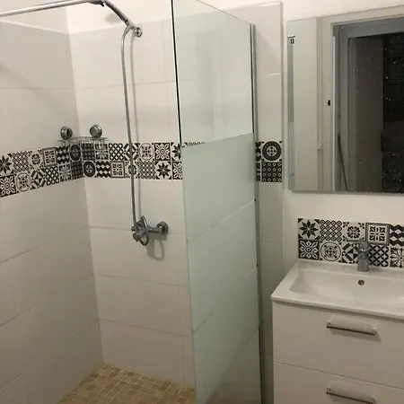 Hostel La Promenade House Nice