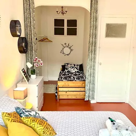 Apartment 34 M In The Heart Of The Golden Square