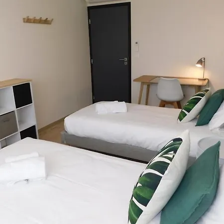 Beautiful T4 Newly Renovated In 2020 Located Close To The Port Apartment