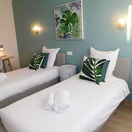 Beautiful T4 Newly Renovated In 2020 Located Close To The Port *