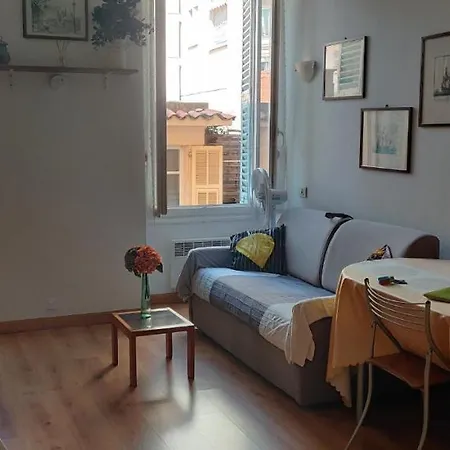 Apartment Central Up To 6 *