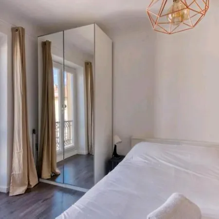 Superbe T2 20min A Pied De La Prom Des Anglais Apartment