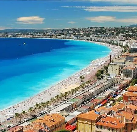 Apartment Appart Terrasse Proche Centre *