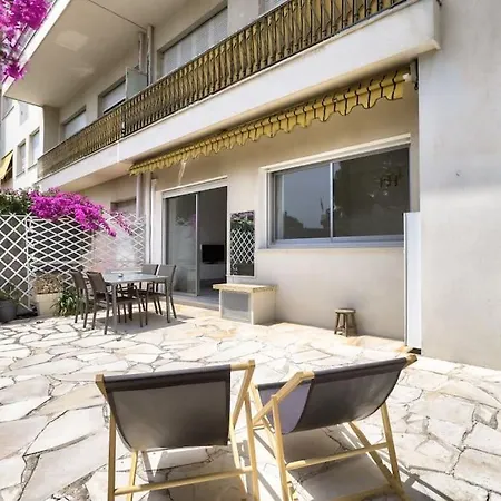 Elegant 1-bedroom Flat In W Private Terrace Apartment
