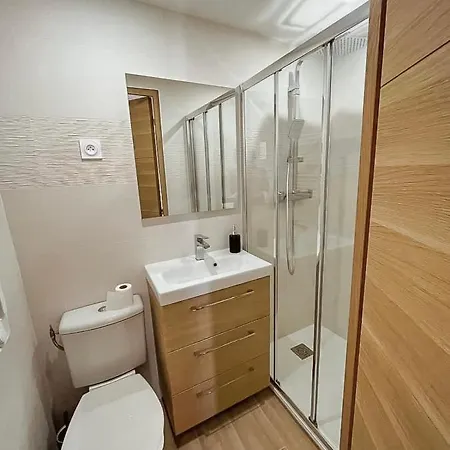 Bright Studio Ideal For Couple In * Nice