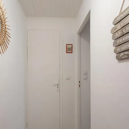 Studio In The Heart Of Apartment