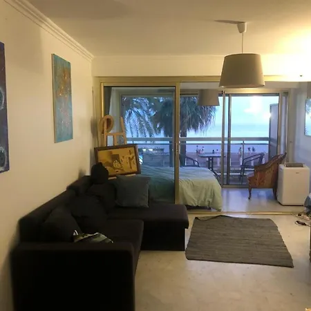 Pearl Apartment *