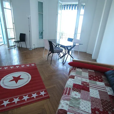 Apartment On Promenade Anglais