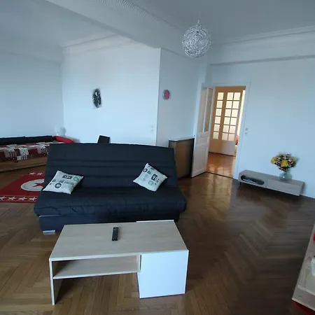 On Promenade Anglais Apartment