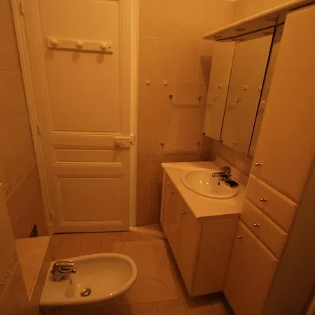 On Promenade Anglais Apartment *