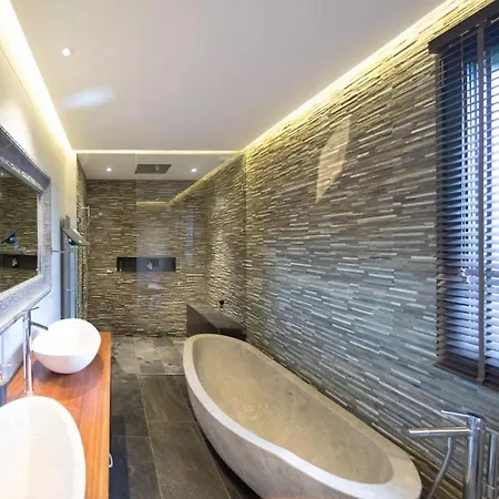 Perfect Terrace And Swimming Pool 14 People * Nice