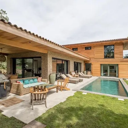 Perfect Terrace And Swimming Pool 14 People Nice