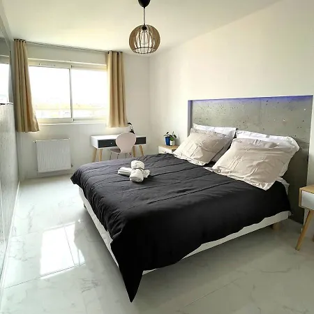 A Place To Call - 5 Min Promenade Des Anglais Apartment Nice