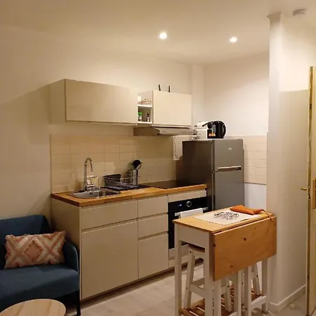 Meyerbeer Yourhosthelper Apartment