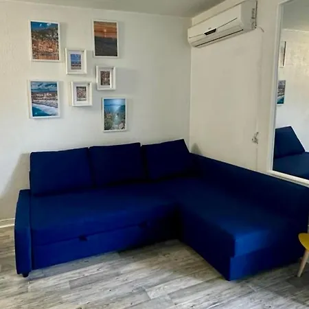 Apartment Bright With Balcony At The Foot Of The Sea *