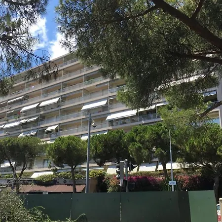 Nacre Furnished Flat Apartment *