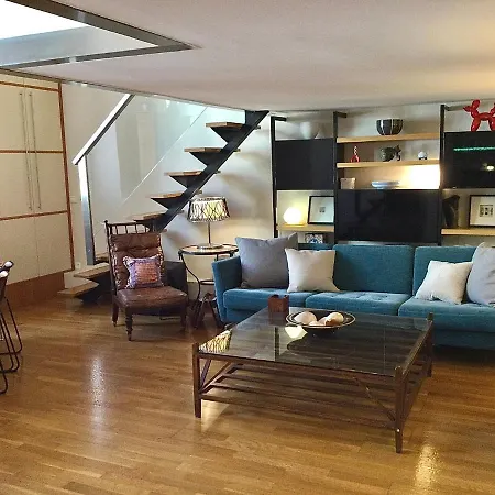 Large 5 With 3 Shower And Air Con. Apartment Nice