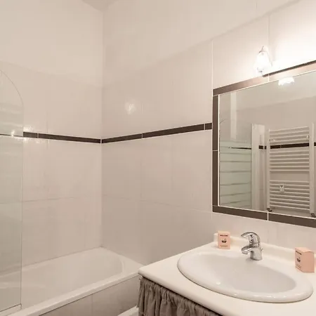 #41 & Charming 1 Bdr Flat 10mins Walk To Apartment